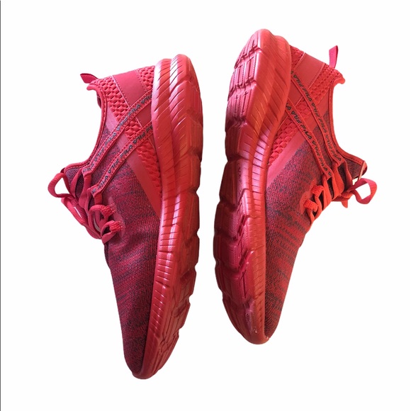 Mens Red Fila Sneakers Size 8 - Picture 3 of 9